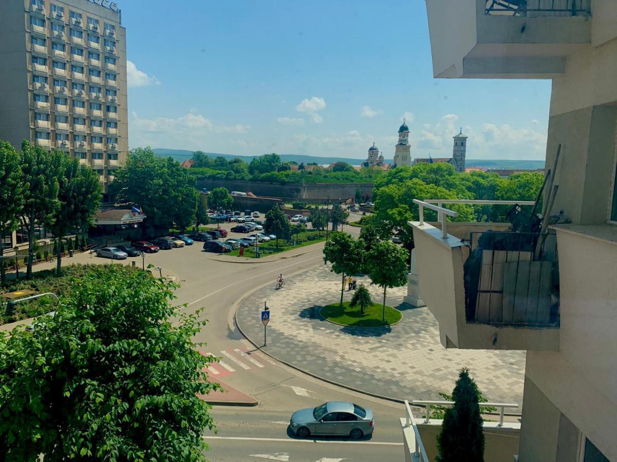 Apartament Carolina Parc Alba Iulia Bagian luar foto